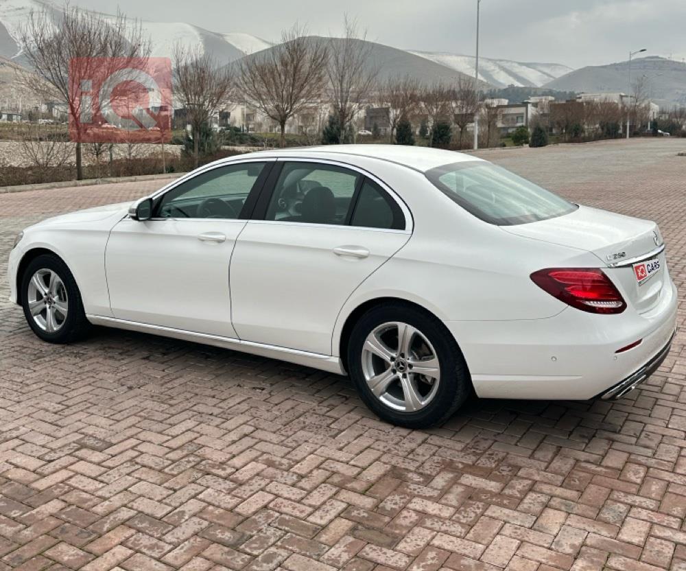 مرسيدس بنز E-Class